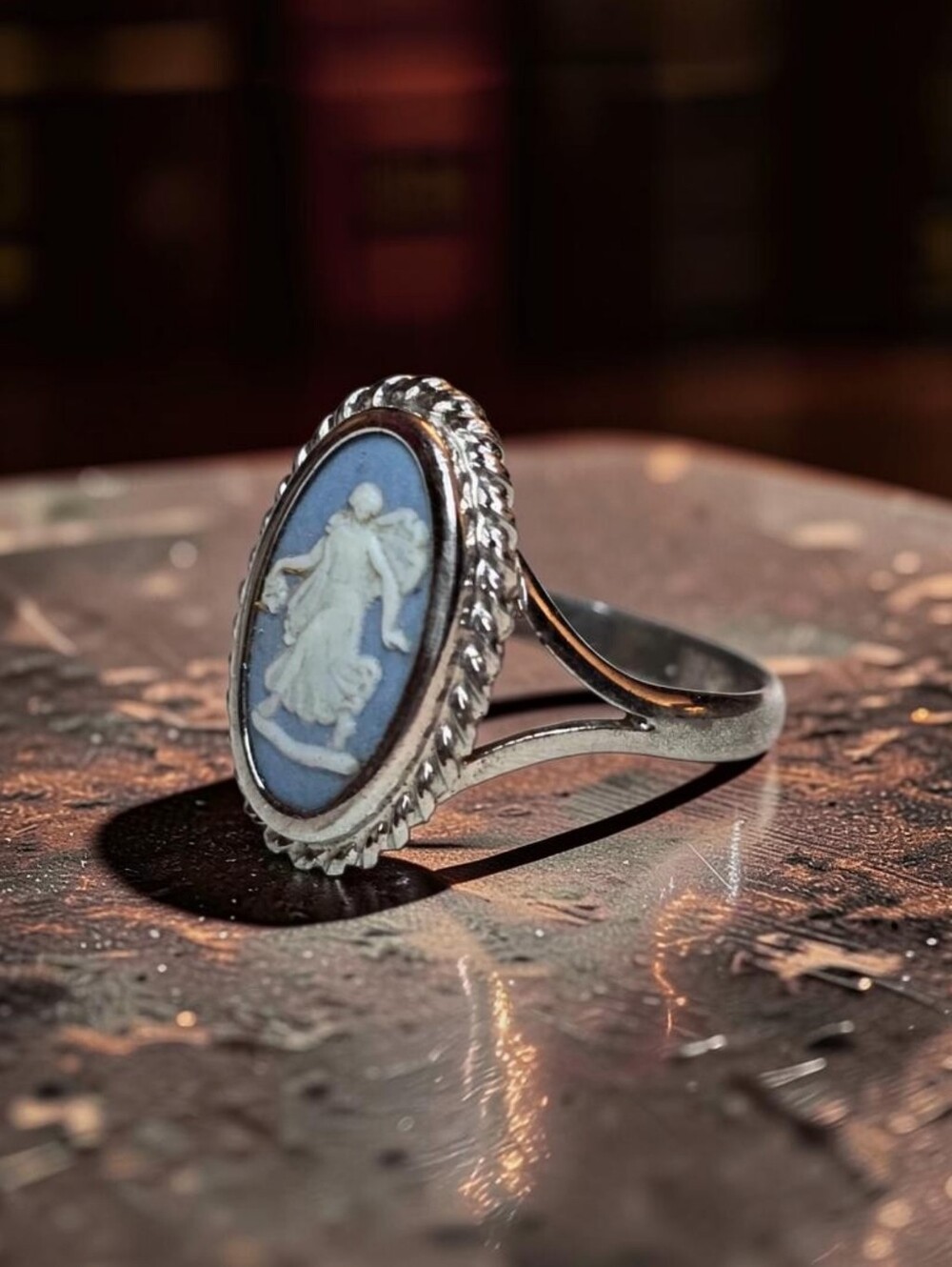 Wedgwood Vintage Cameo Ring - Stamped - Picture 2 of 5